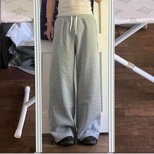 baggy sweatpants
dm for any questions
custom made from me
adjust cuff + waist